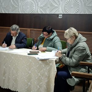 Photo 5235776704373001404 Y