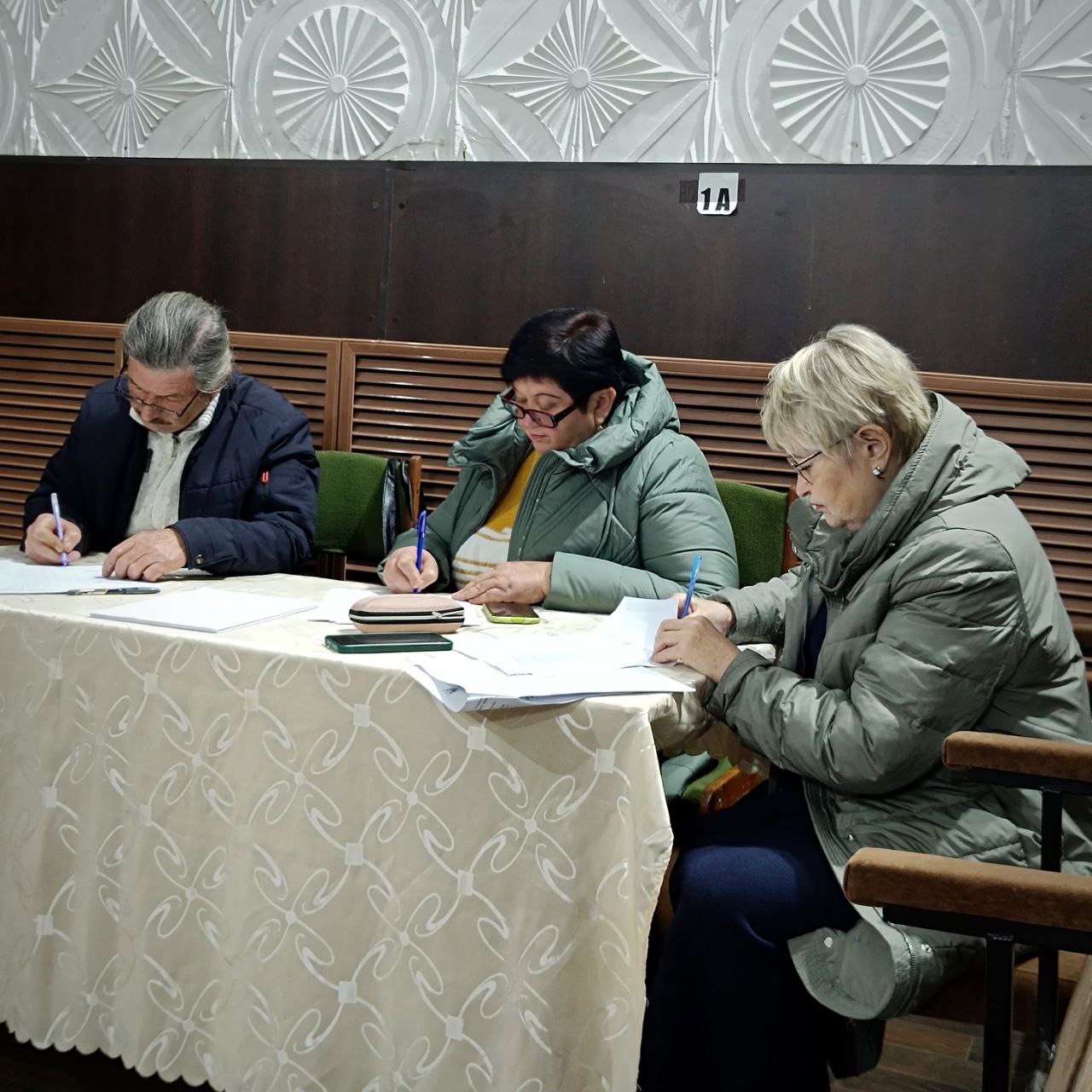 Photo 5235776704373001404 Y