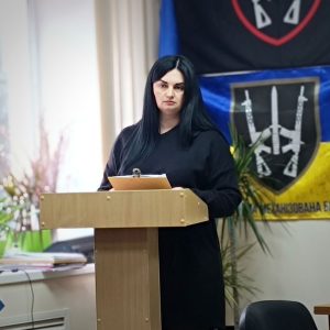 Photo 5303102790638965056 Y (1)