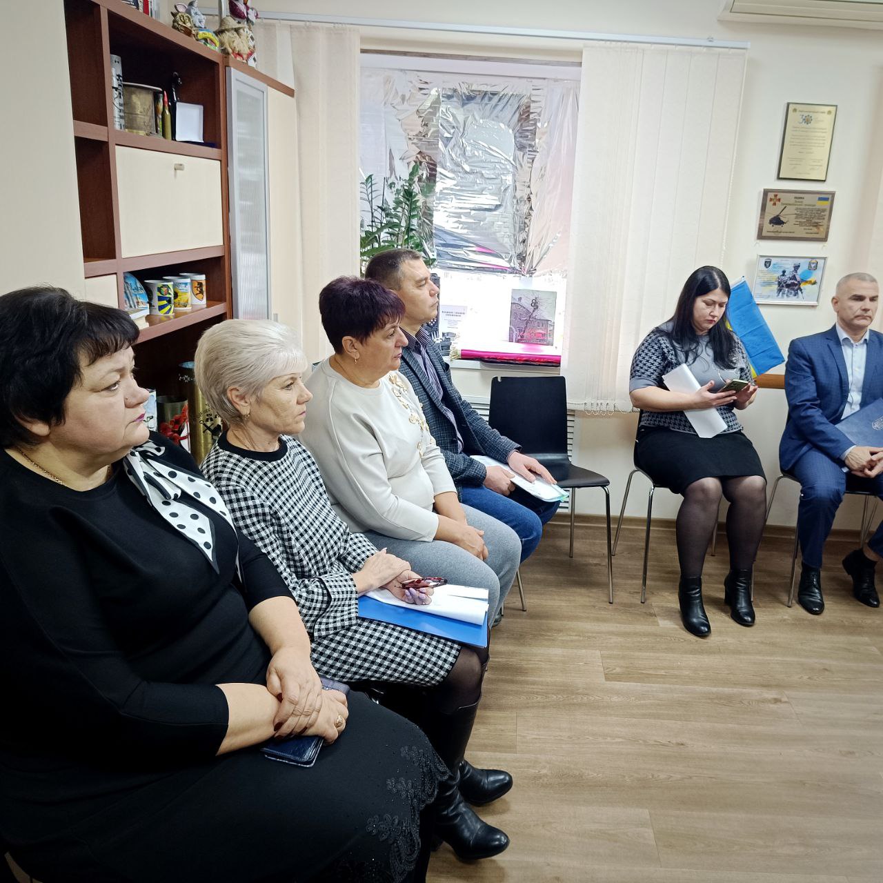 Photo 5303102790638965058 Y