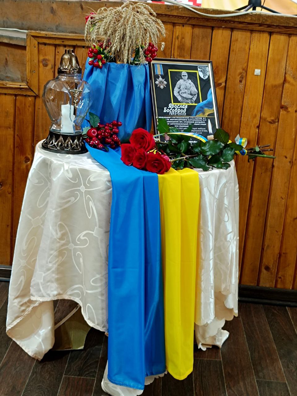 Photo 5303262060911202551 Y