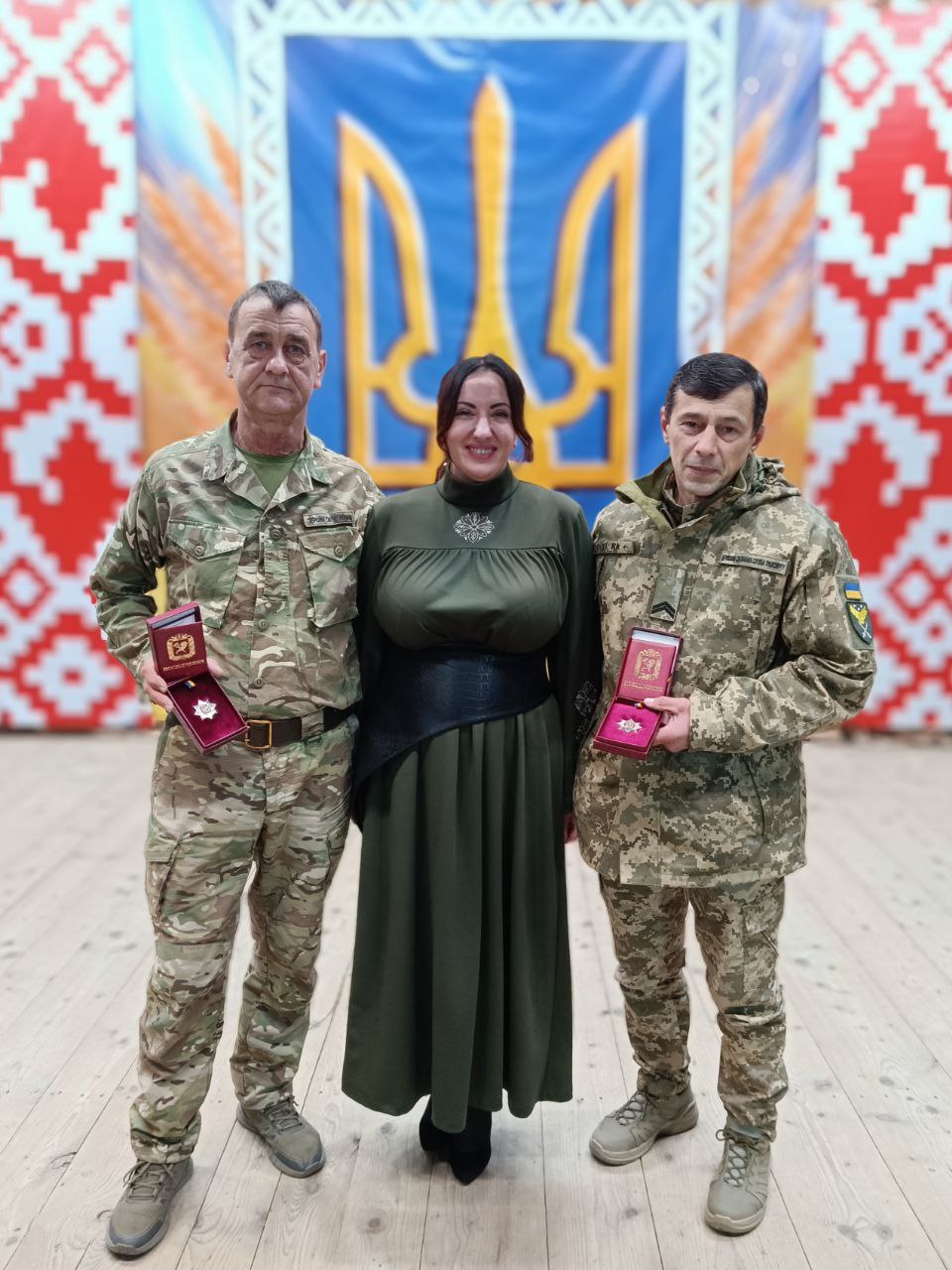 Photo 5303262060911202556 Y