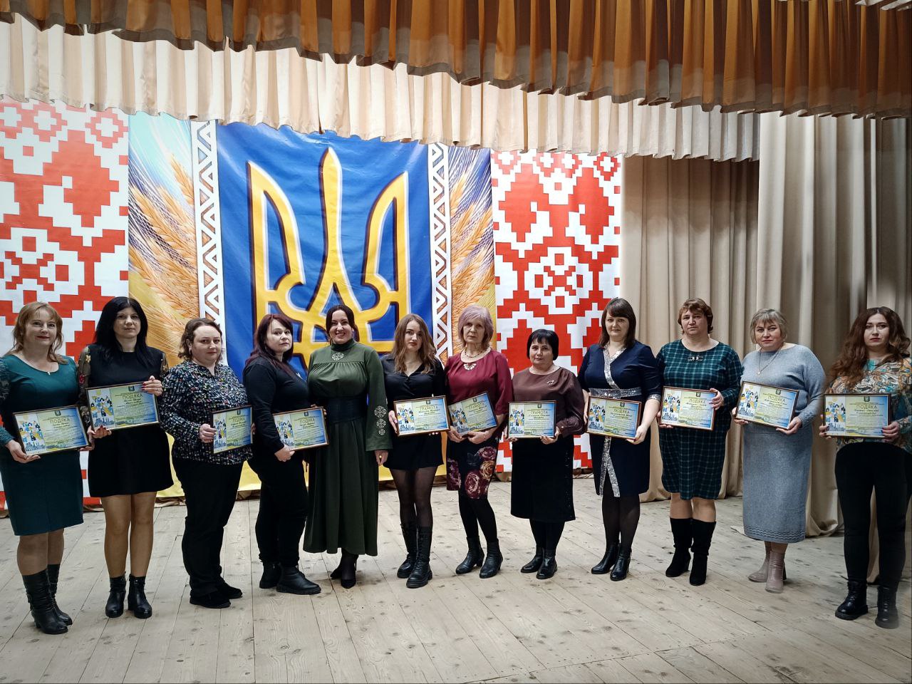 Photo 5303262060911202560 Y