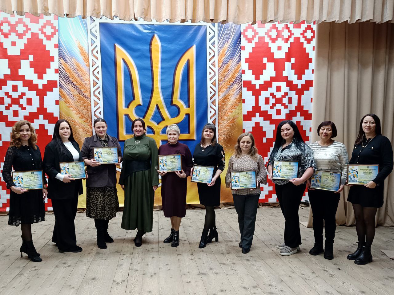 Photo 5303262060911202563 Y