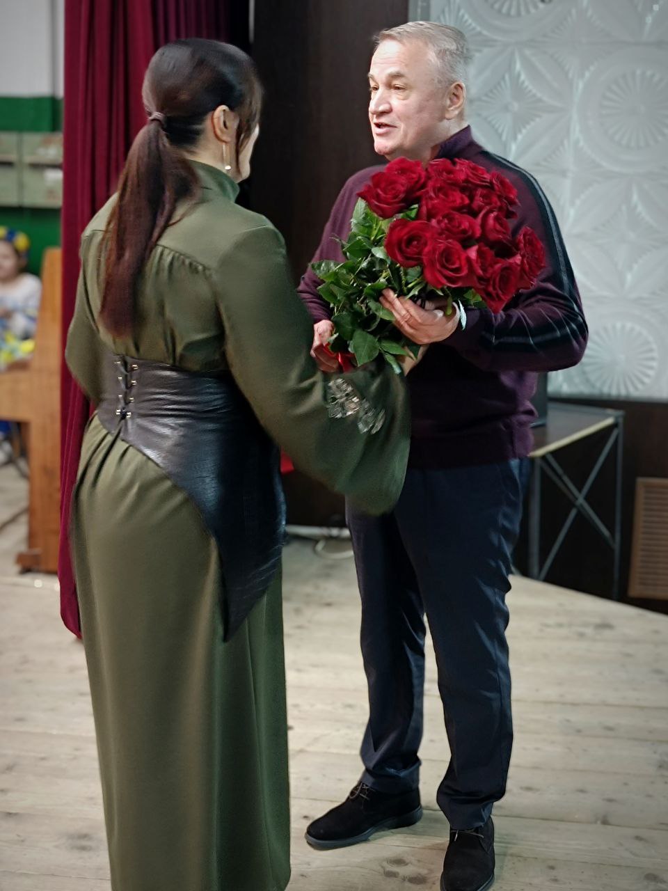 Photo 5303262060911202567 Y