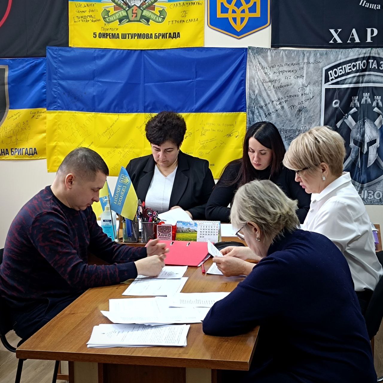 Photo 5262724755117249677 Y